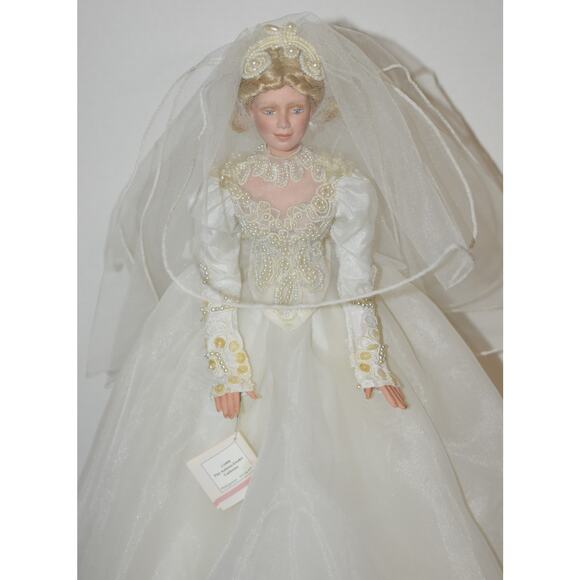 Monique Bride Doll from Forever Starts Today Collection Ashton-Drake COA - Picture 3 of 13